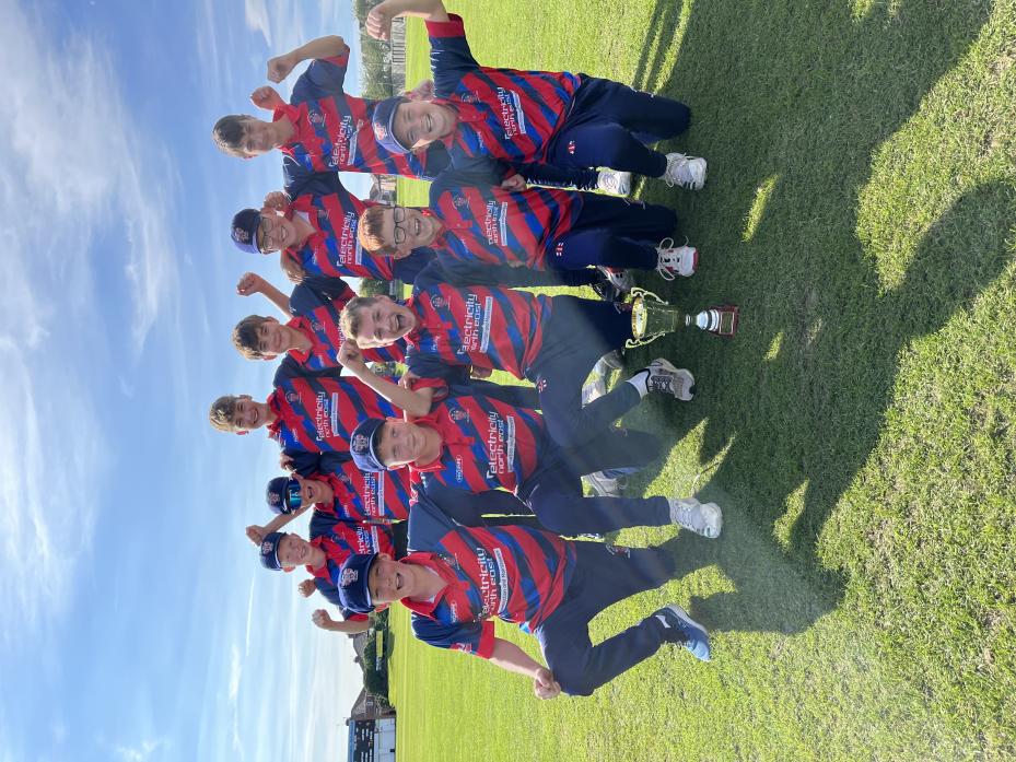 TriumpHant: Barney’s U13s celebrate becoming champions after beating Richmondshire Hurricanes