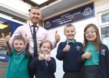 Energy expert Astley earns top UK award