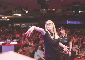 Kirsty Hutchinson in action at the World Darts Championship