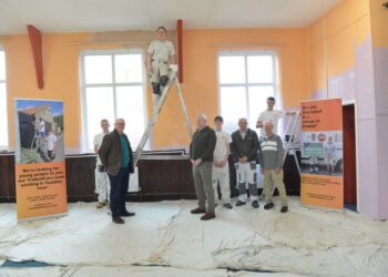 HARD AT WORK: Matthew Walker, Cllr Robert Potts, Cameron Southworth, TAP chairman Cllr James Cosslett, Thomas Wright-Pickles, Charlie Wright, St Paul’s Church supporter Brian Carter and Michael Rammage