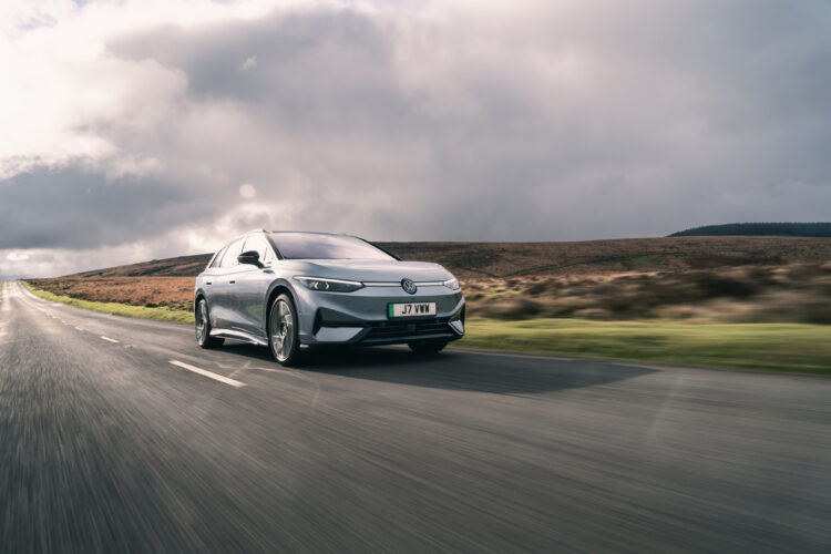 VW ID.7 has no fuss and plenty of thrust and a capacious boo