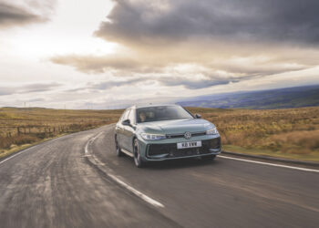 Pay attention – new VW Passat is super smooth