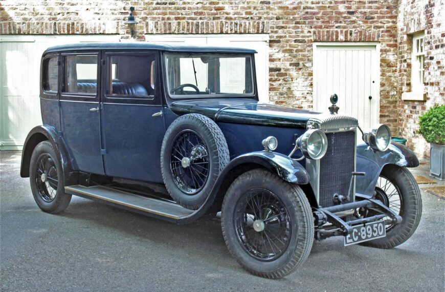 Classic cars from late Barnard&hellip;