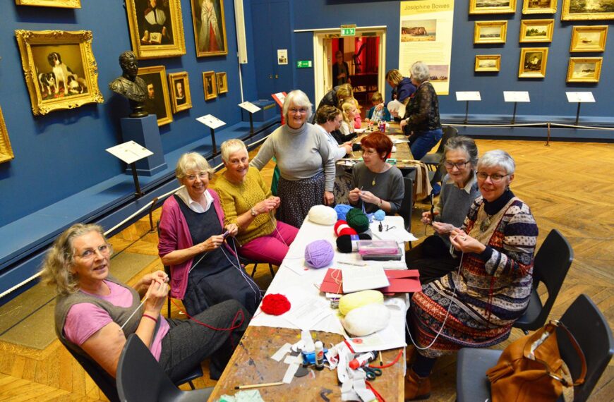 Teesdale knitting group helps those affected by war
