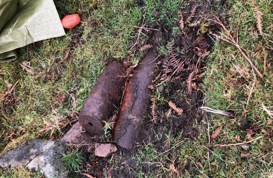 Bomb disposal team removes WW2&hellip;