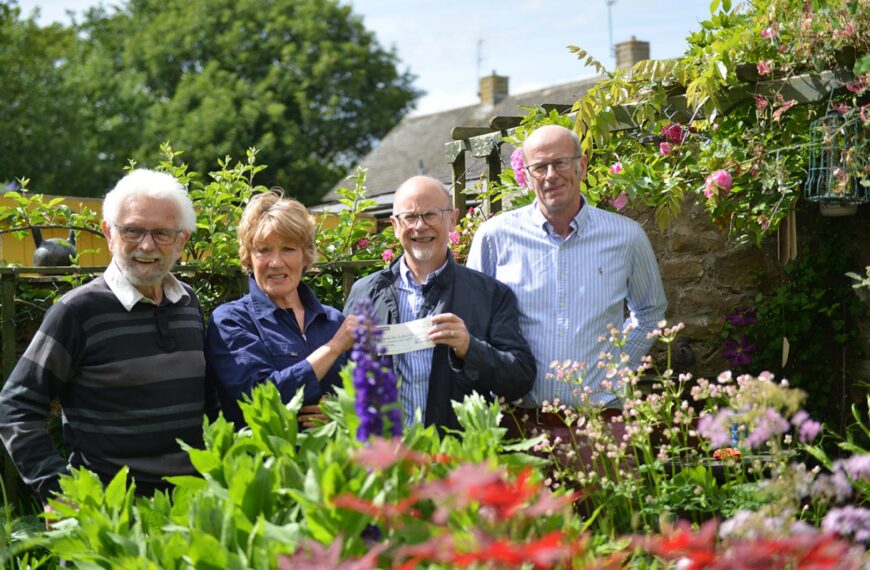 Barney’s gardeners raise £850