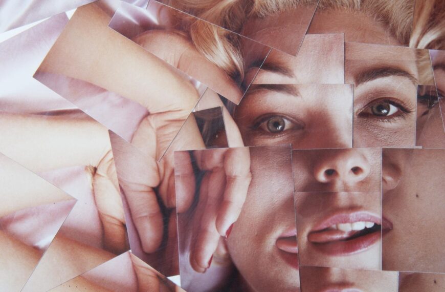 Hockney photo art on show