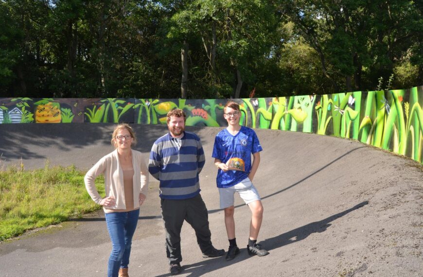 Graffiti artists unveil 80ft mural&hellip;