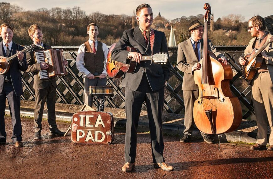 The Tea Pad Orchestra swings&hellip;