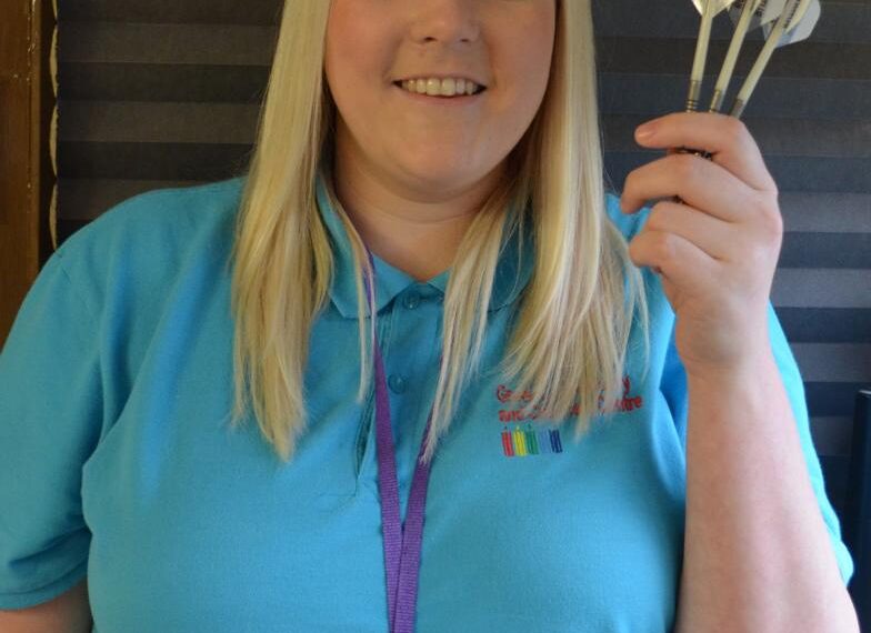 Kirsty aims for world darts…