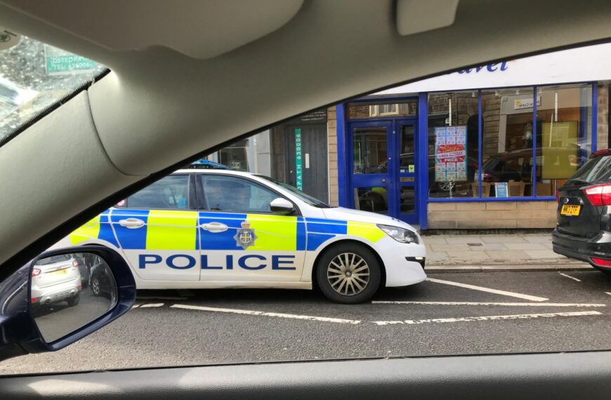 Should police zig-zag parkers be…