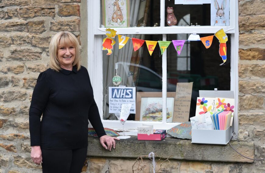 Teacher turns window into arts&hellip;