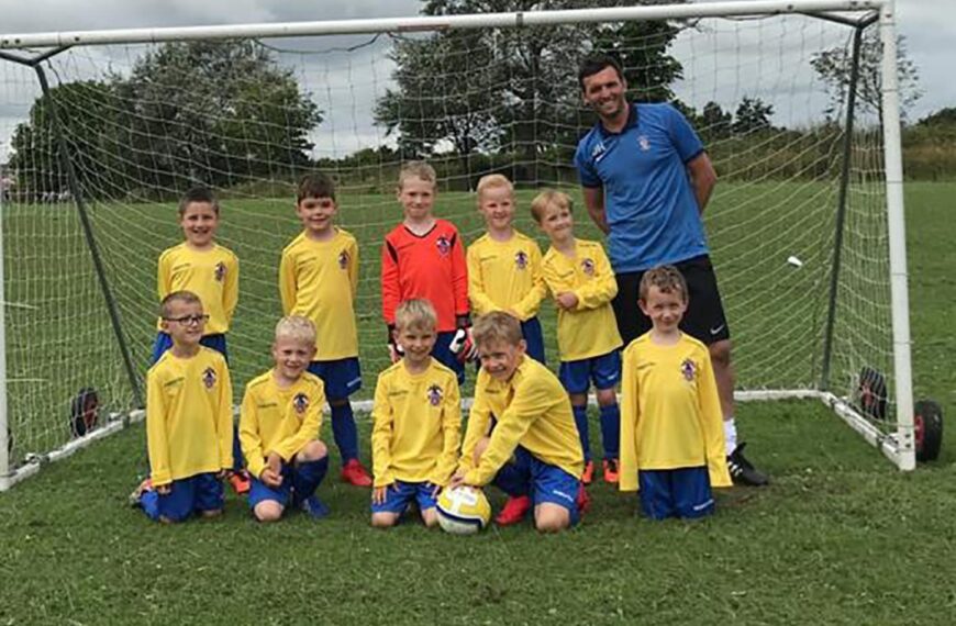 Young footballers shine before season…