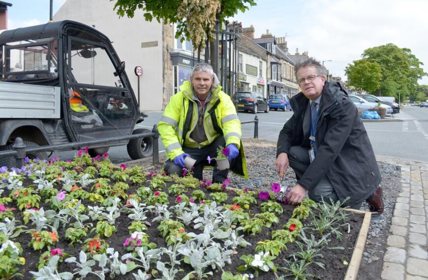 Deerbolt inmates making Barney brighter