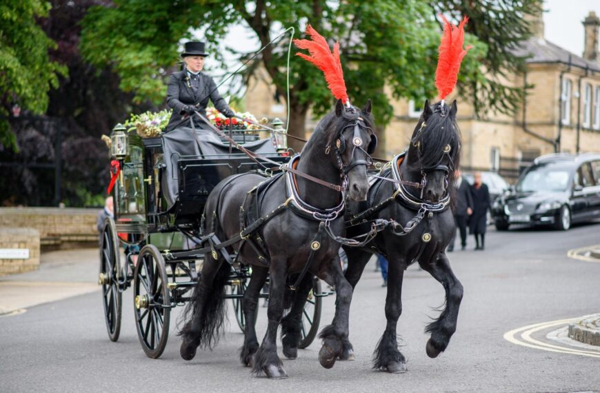 Tributes to well known former&hellip;