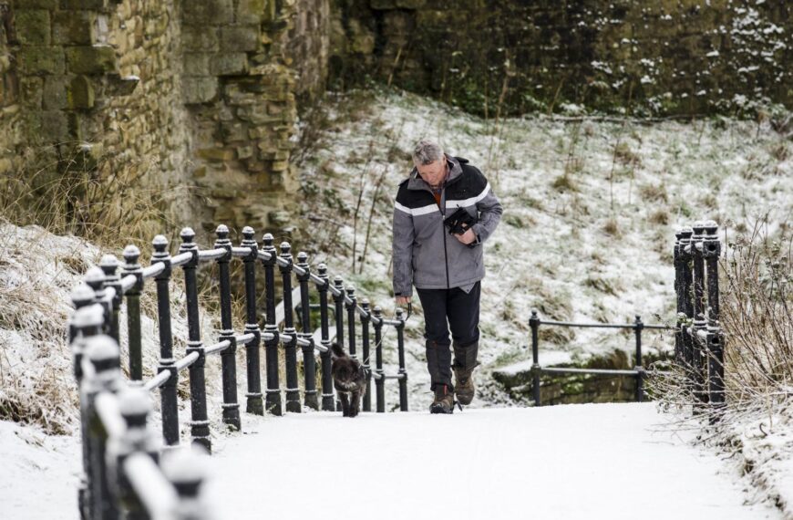 Frustration over icy town centre…