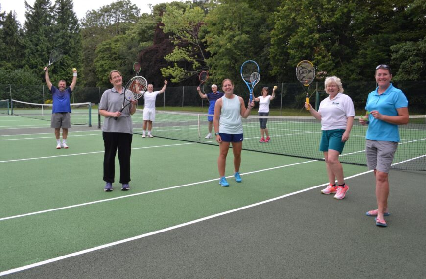 Tennis players plot return to the courts