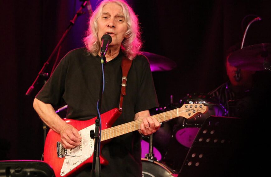 Guitar legend pencils in return to the dale