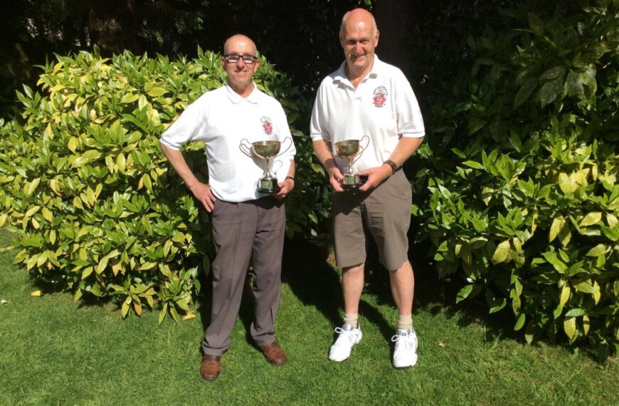Bowls: On-form John takes Farrer&hellip;