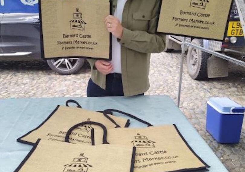 Branded farmers’ market bags a…