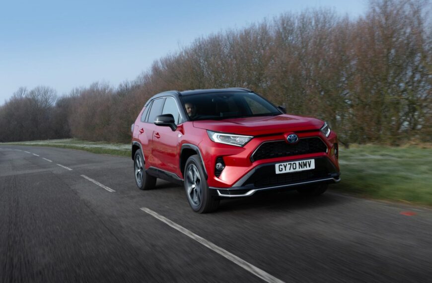 Test Drive: The New Toyota Rav4 Plug In Hybrid
