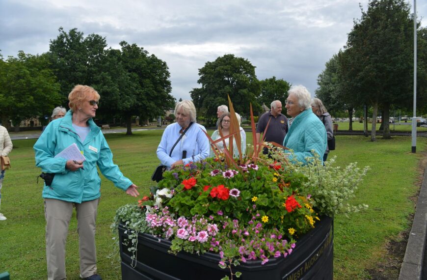Volunteers had West looking its…