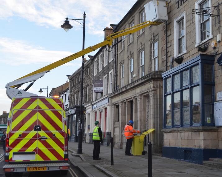 Work starts on installing new illuminations for Barney’s display