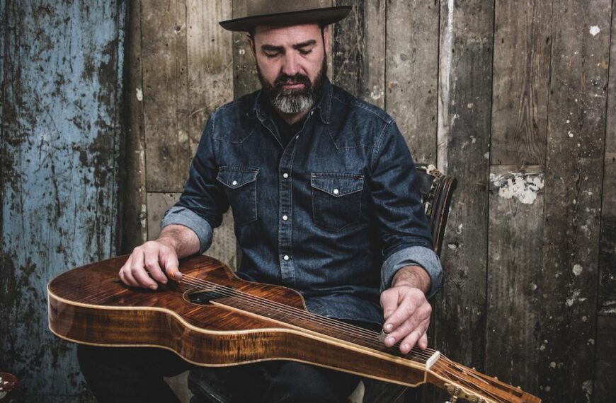Acoustic guitar star’s solo show&hellip;