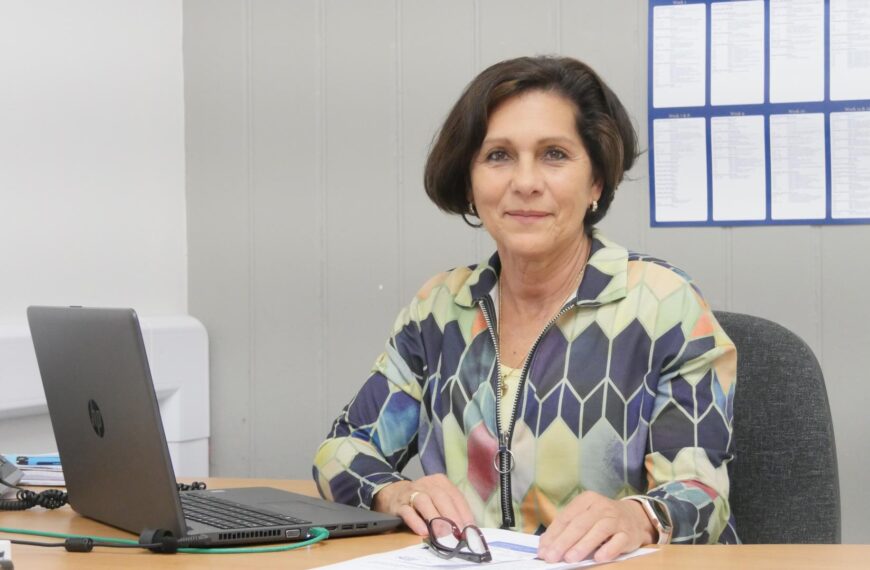 Lindy honoured after giving up&hellip;