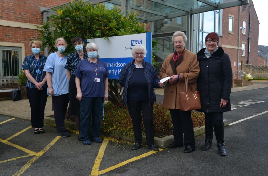 Honest gardeners raise £1,000 for&hellip;