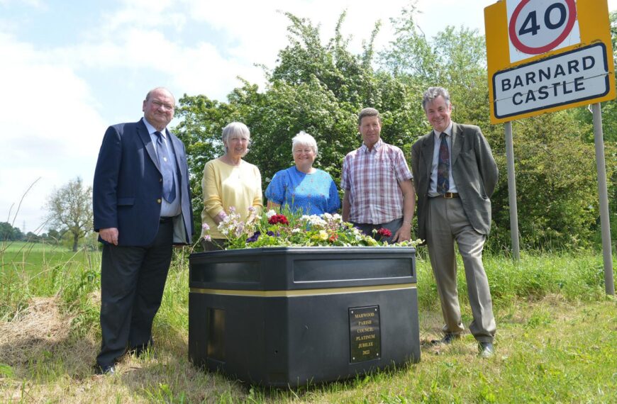 Flowers brighten up town entrances