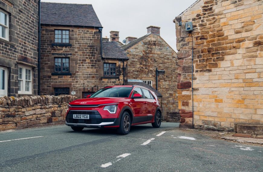Test Drive: The New Kia Nero PHEV