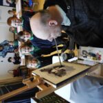 Mouth artist inspires pupils with his skill