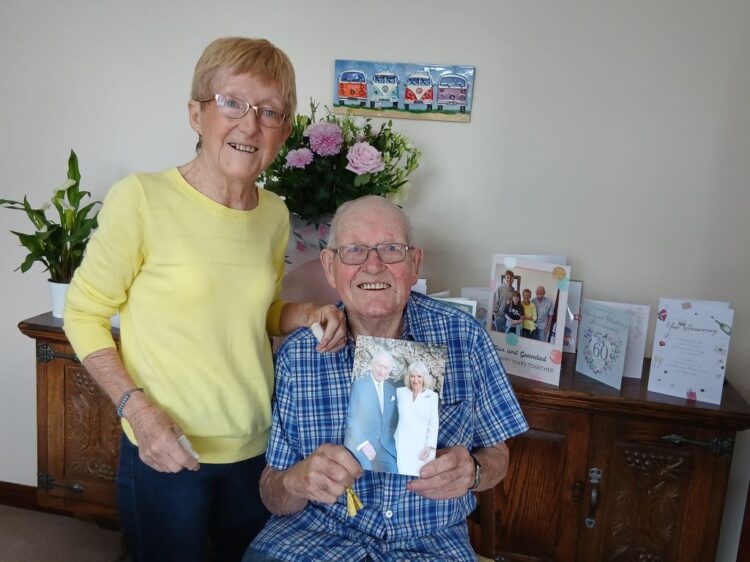 Couple celebrate 60th wedding anniversary