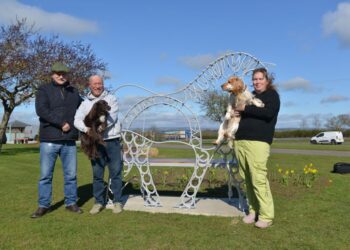 Gypsy leader unveils bench in memory of Sophie Hall