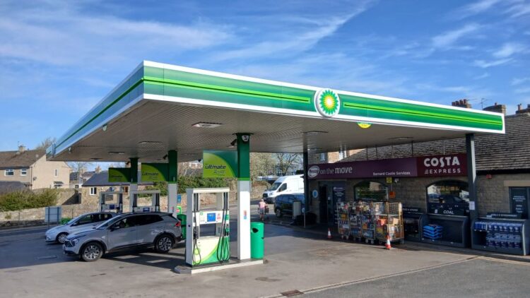 Petrol station operators review security after knife-point robberies