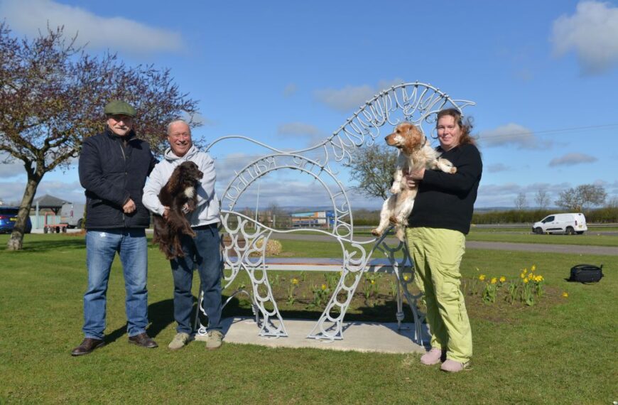 Gypsy leader unveils bench in&hellip;