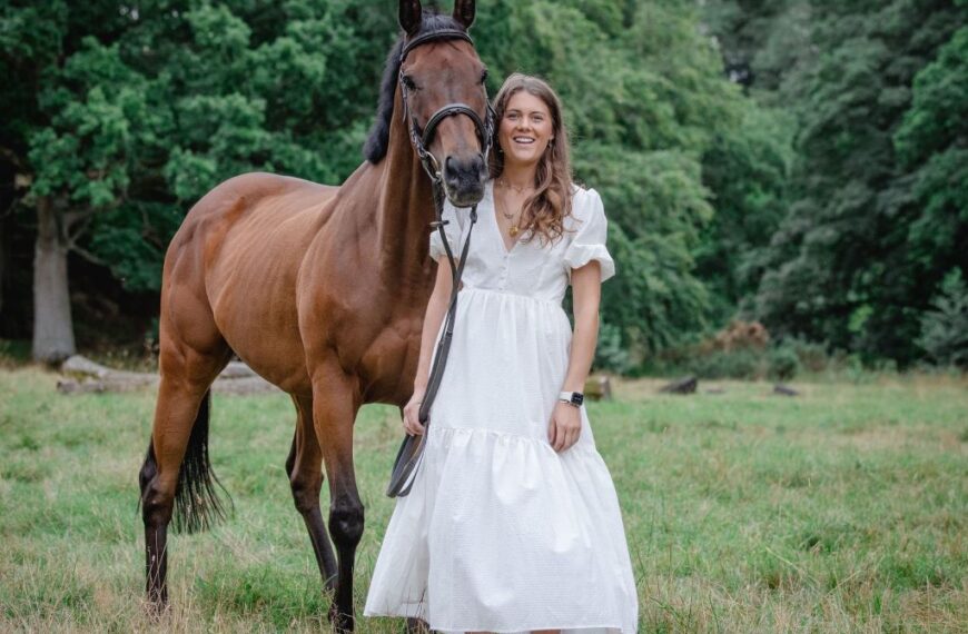 Tributes to animal lover Elisa Peat, 31