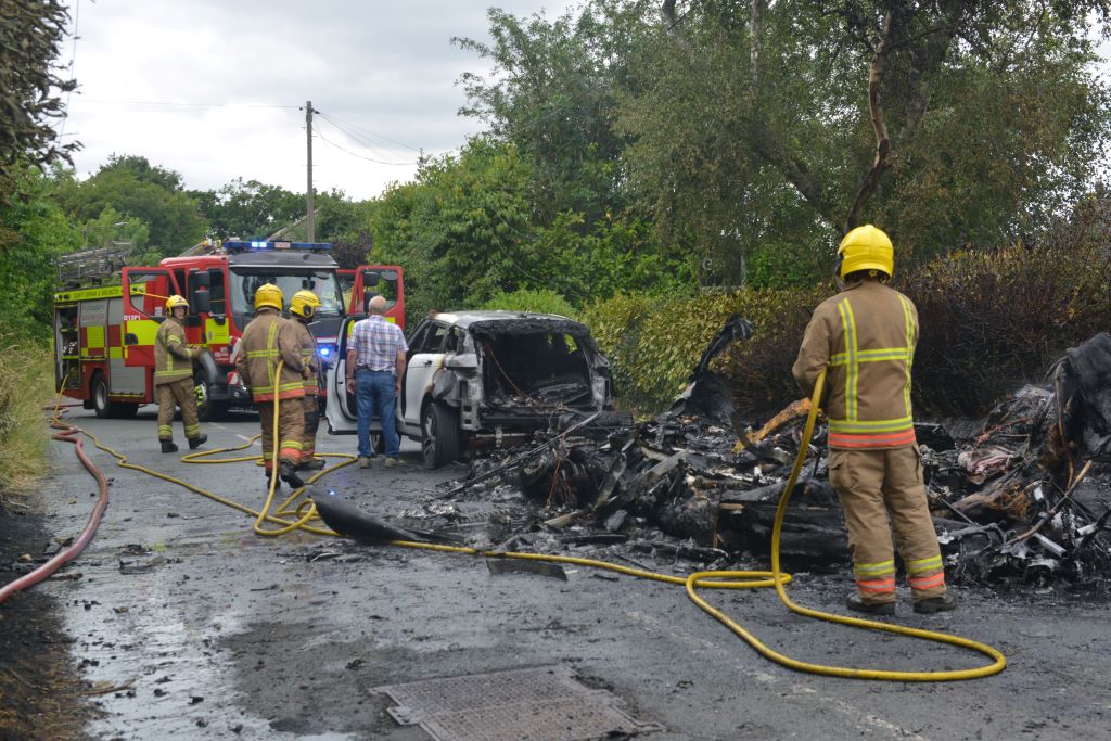 Blaze destroys caravan and two cars