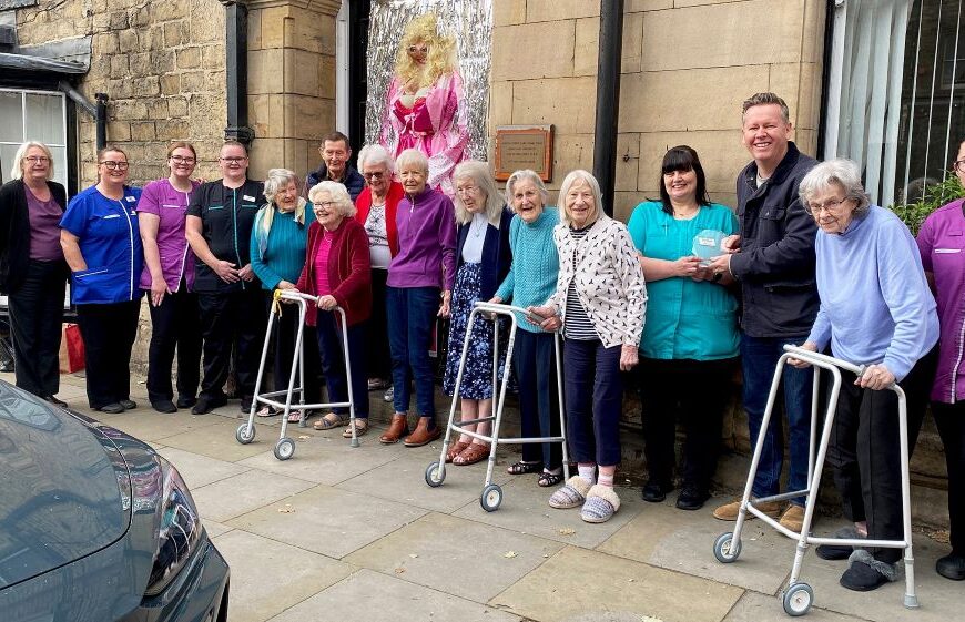 Barnard Castle’s in the pink for Teesdale Cancer Research UK